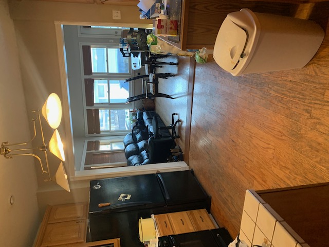 1085 14 kitchen living area.jpg