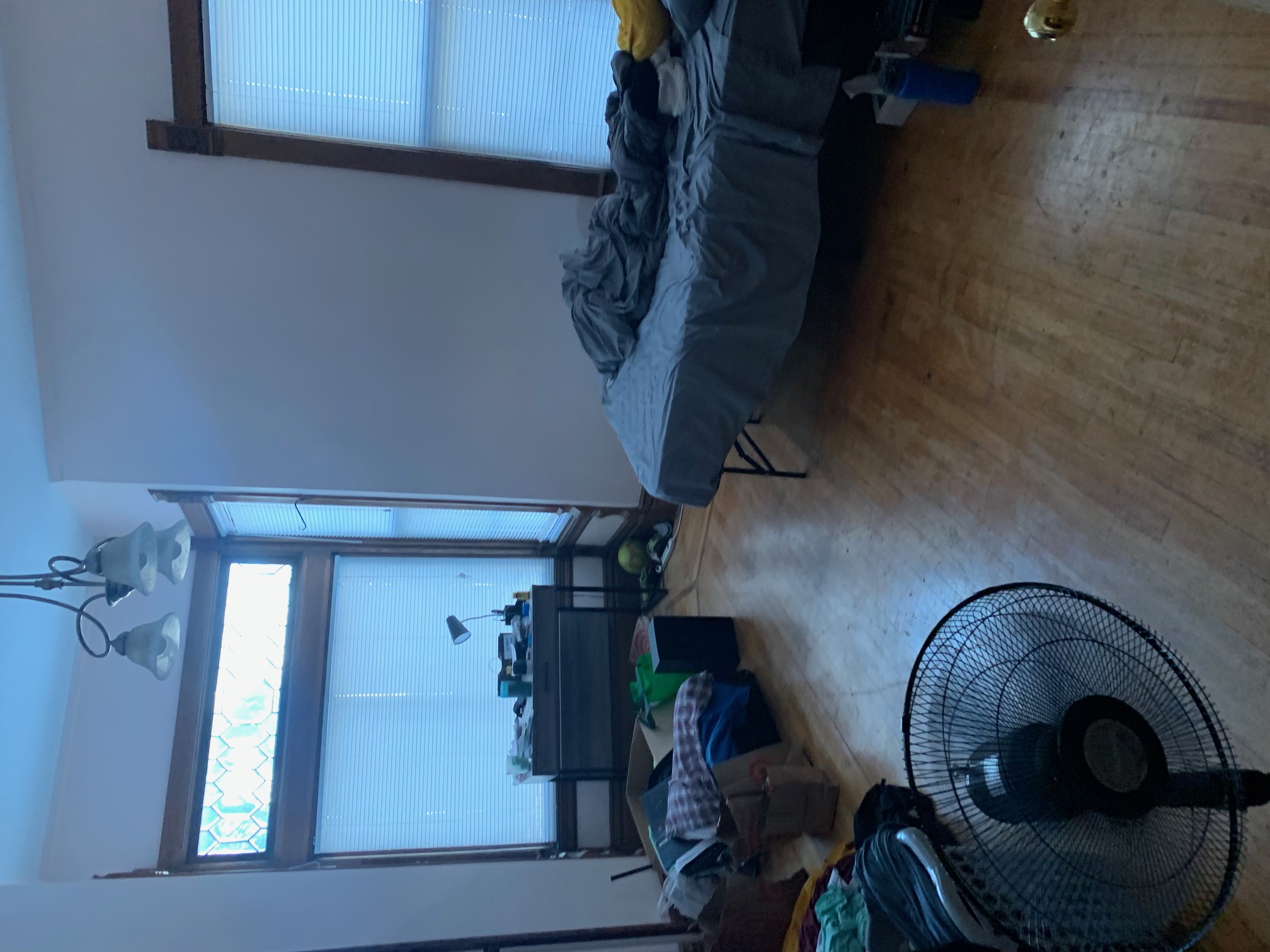 1085 bed .jpg
