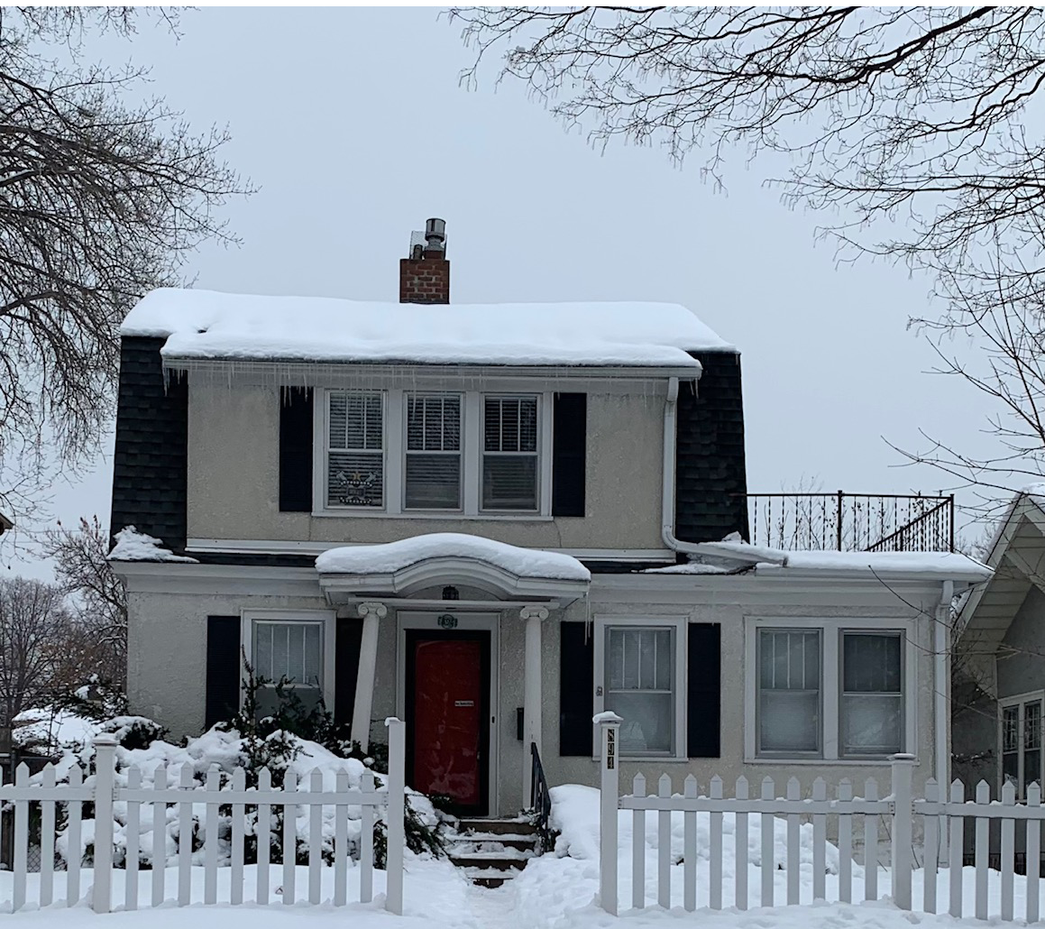 894-18th-Avenue-SE-Exterior.png